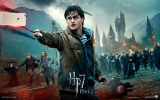 Illustration for article titled Harry Potter, Now with Added Selfie Sticks